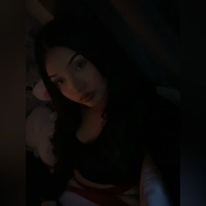 Meet your Posher, Zonia